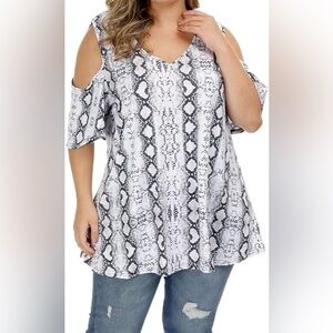 Allegrace 1X cold shoulder short sleeve tunic top